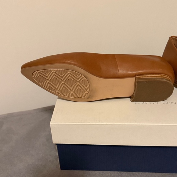 Caslon Women's Brown Flats - Picture 3 of 7